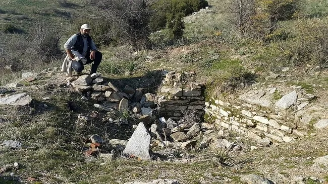 Koyun otlatırken '2 bin yıllık' tarihi kalıntı buldu - 2