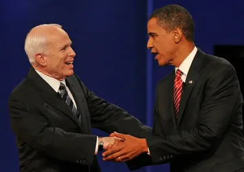 ABD'li senatör John McCain hayatını kaybetti