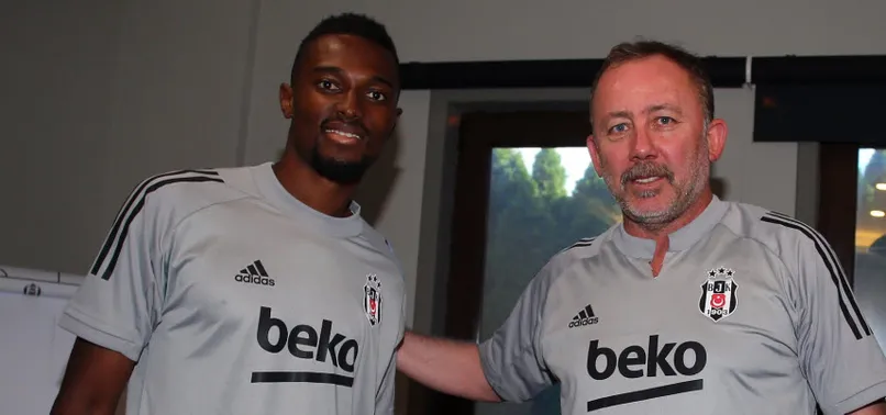 Son dakika: Beşiktaş Mensah'ı resmen duyurdu