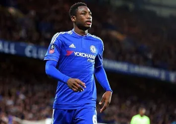Göztepe Chelsea'nin sol bekini alacak