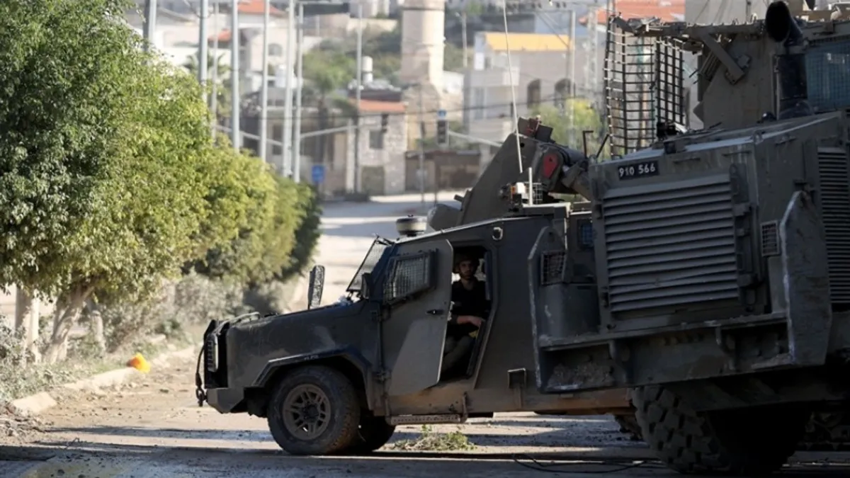 İşgalci İsrail ordusundan El Halil kentine baskın: Çok sayıdaki Filistinli biber gazlı müdahale