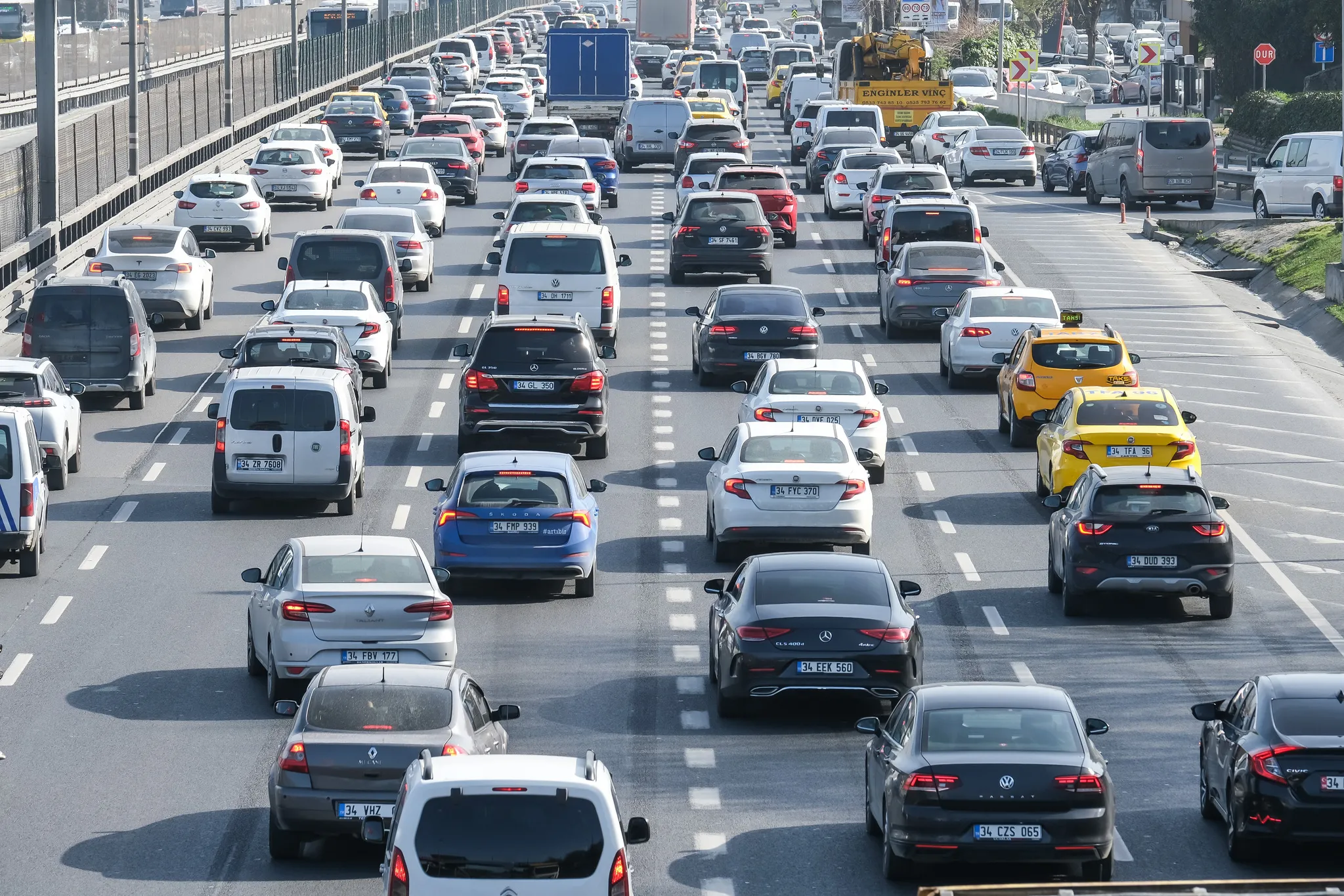Yenikapı'da yollar 14 gün trafiğe kapalı olacak: Kennedy Caddesi alternatif güzergah, 6 metro hattında seferler 00.30'a uzatıldı