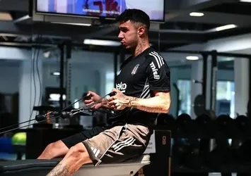 Beşiktaş günün ikinci idmanını salonda yaptı