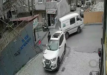 AK Parti seçim programına silahlı saldırı! Yeni görüntüler ortaya çıktı! 17 kişi gözaltında...