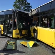 İstanbulda metrobüs kazası! Yaralılar var