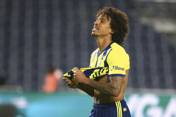 Son dakika | Fenerbahçe'de Luiz Gustavo ile yollar ayrılıyor! Eski kulübü talip oldu - 1