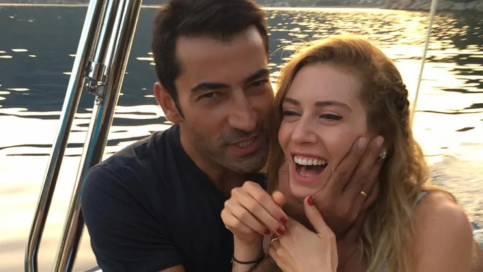 4 aylık hamile Sinem Kobal ilk kez konuştu! Doğum kararını açıkladı
