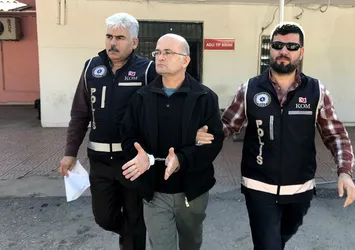 Son dakika: Adana'da FETÖ'nün emniyet imamı yakalandı
