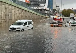 İzmir için sarı kodlu alarm! Kuvvetli sağanak geliyor