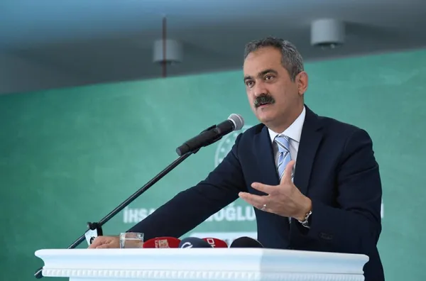 Son dakika | Milli Eğitim Bakanı Mahmut Özer’den öğretmen atamalarıyla ilgili flaş açıklama: Yarısı İstanbul’a olacak