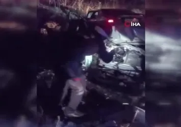 Şanlıurfa'da iki otomobil kafa kafaya çarpıştı: 1 ölü 9 yaralı