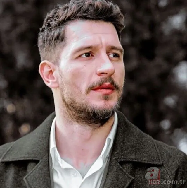 Zeynep Bastık ve Uraz Kaygılaroğlu aşkı kısa sürdü! Mesajları yakalayınca... 9