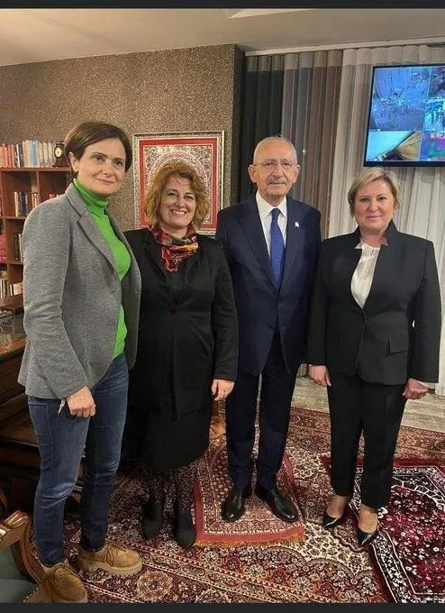 Can Ataklı CHP lideri Kemal Kılıçdaroğlu’nun seccade rezilliğini savunmak için suçu namaz kılanlara attı