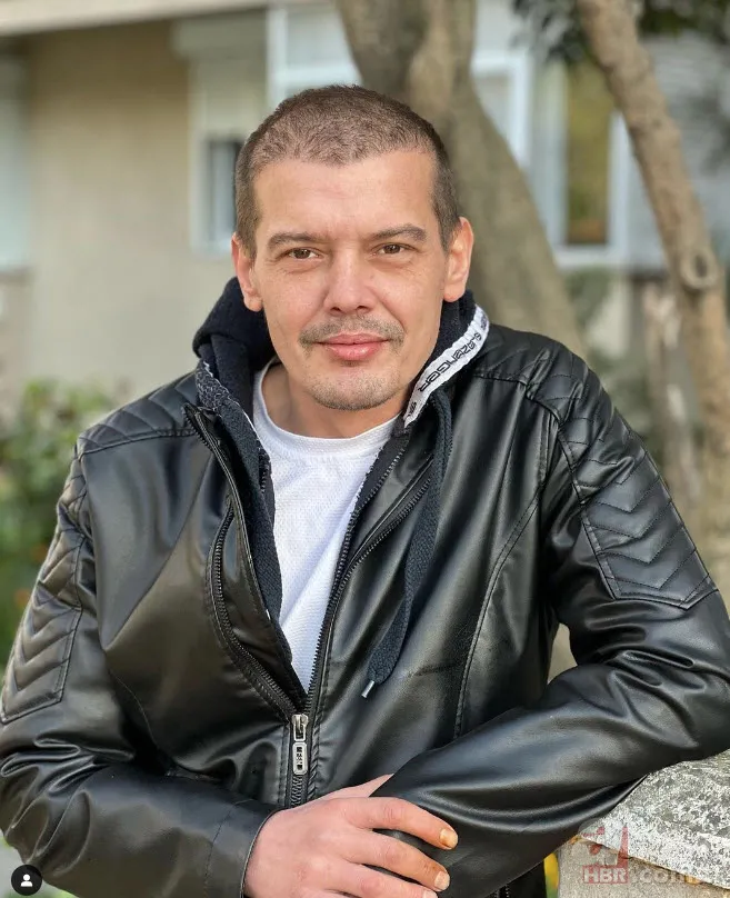 Arda Kural’ın son hali pes dedirtti! 20 kilo verip saç ektirmişti... 6