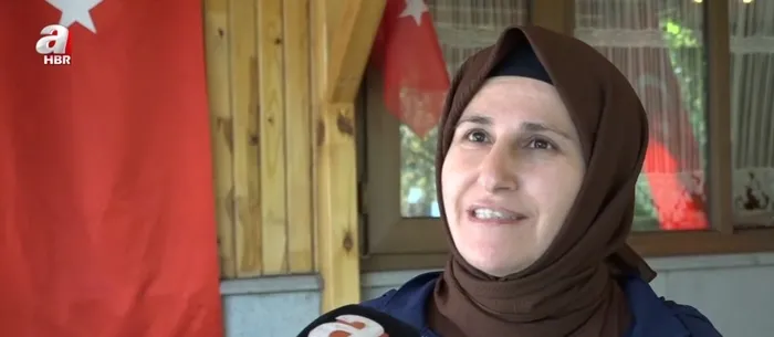 terorsuz-turkiye-yolunda-sehit-ve-gazi-yakinlarindan-tam-destek-vatanimizda-bu-bela-son-bulsun-1753236793404.jpg Şehit yakını Rukiye Yağan ( A Haber - Ekran Görüntüsü)