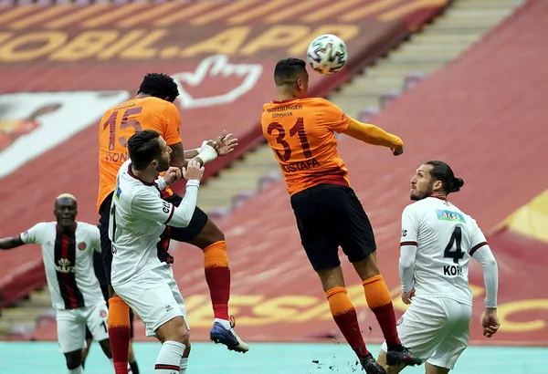 Cimbom galibiyete hasret kaldı! Galatasaray 1-1 Karagümrük MAÇ SONUCU-ÖZET