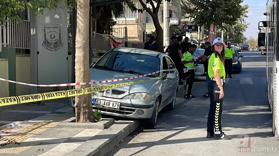 Şanlıurfa’da korkunç kaza! Otomobil durağa daldı: 1 çocuk öldü 3 yaralı 4