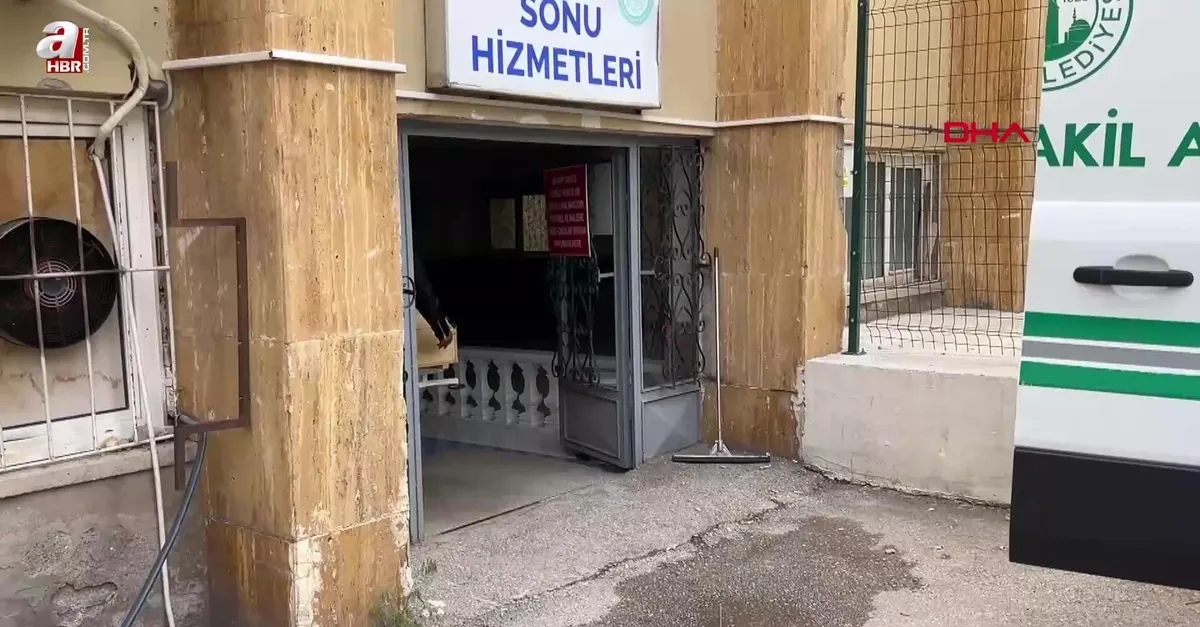 Sivas'ta 2 çocuk annesi keneden öldü