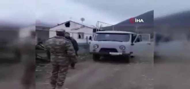 Azerbaycan askerinden ders gibi hareket: Ağdam’ın tahliyesinde Ermeni sivillere yardım etti
