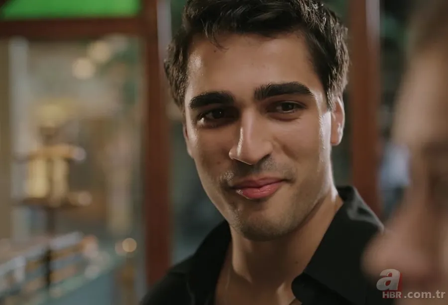 Yalı Çapkını oyuncusu Mert Ramazan Demir bakın kim çıktı? Meğer o dizide de oynamış... 8