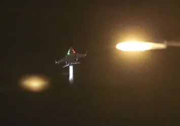 Darbeciler F-16'lara 20'den fazla yakıt ikmali yapmış