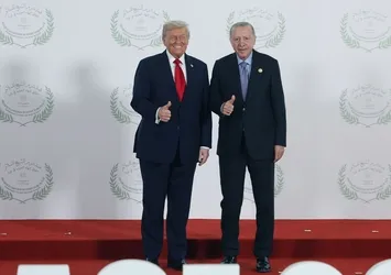 Gazze’de tarihi ateşkes! ABD Başkanı zirvede Başkan Erdoğan’ı böyle karşıladı: Onu Seviyorum | A Haber’de çarpıcı analiz: Trump bölgede Türkiye’nin gücünün farkında
