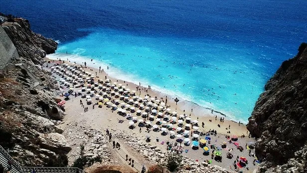 31 Aralık resmi tatil mi? 31 Aralık yarım gün mü, tam gün mü? Bugün okullar açık mı, tatil mi?