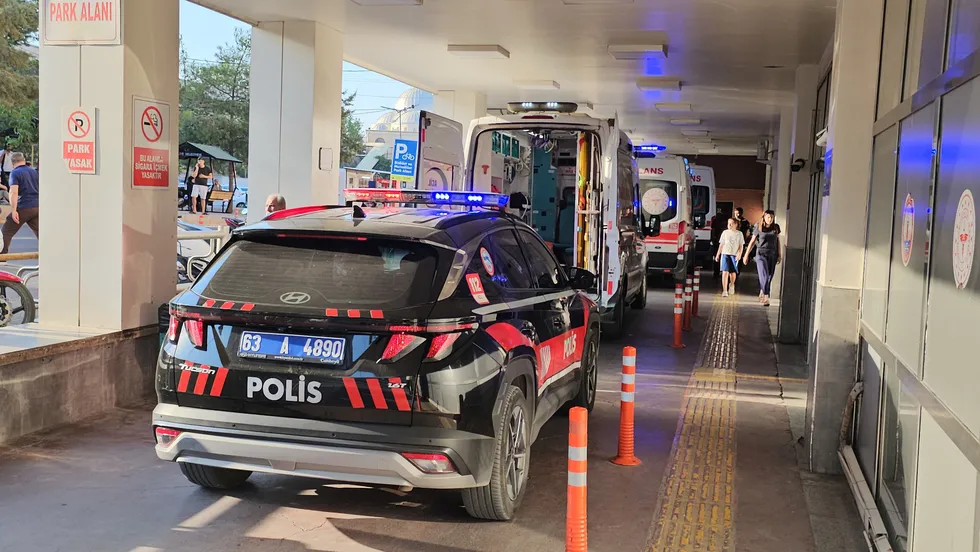 Evlat demeye bin şahit gerek! 85 yaşındaki annesini sopayla dövdü: İşte dehşete düşüren o anlar - 3