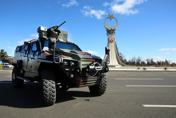 YÖRÜK 4X4 vazifeye başladı! İlk görev yeri Cumhurbaşkanlığı - 2