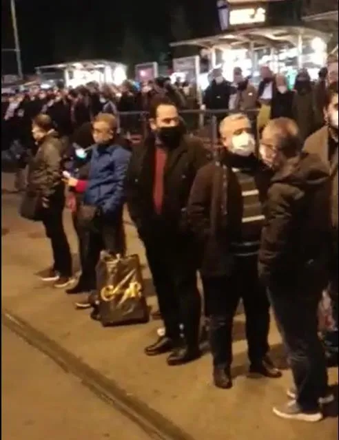 Toplu ulaşımda dibi gördü: CHP’li İstanbul Büyükşehir Belediyesi’nin başarısızlığı vatandaşı isyan ettirdi