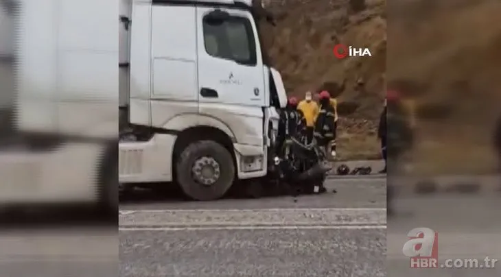 Korkunç kaza! Hafriyat kamyonu altına aldığı otomobili metrelerce sürükledi