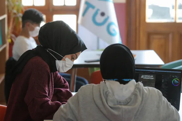 Muhalif medyanın tek kalemden çıkan TÜGVA operasyonu bir kez daha çöktü!