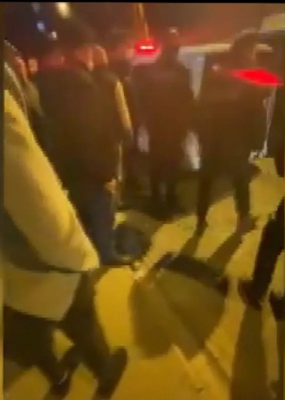 genc-kiza-kabusu-yasatti-cigliklari-duyan-oraya-kostu-1641458688754.jpg Genç kıza kabusu yaşattı! Çığlıkları duyan oraya koştu - 3