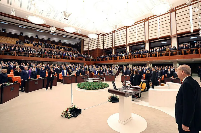 Başkan Erdoğan sinyali verdi! Suriye’ye askeri harekat olur mu? Uzman isimler A Haber'de değerlendirdi | Irak'ın kuzeyine hava harekatı - 1