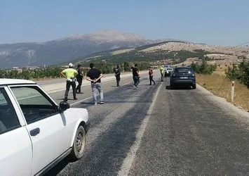 Antalya - Denizli arasındaki yol trafiğe kapatıldı