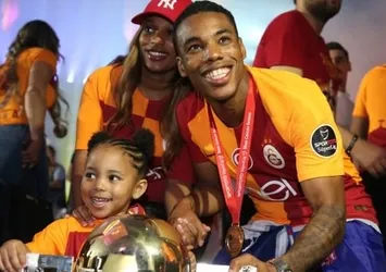 G.Saray yıldız futbolcuya zam yaptı!