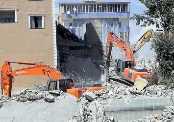 Yüksekova'da 2 bin kişiye iş imkanı
