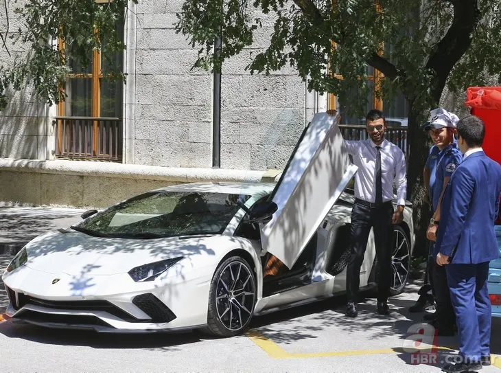 AK Parti Sakarya Milletvekili Kenan Sofuoğlu TBMM’ye Lamborghini ile geldi