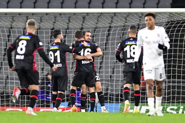 fatih-karagumruk-besiktas-canli-anlatim-fatih-karagumruk-besiktas-maci-saat-kacta-1675190736706.jpg Beşiktaş avantajı koruyamadı: İstanbul'da puanlar paylaşıldı - 2