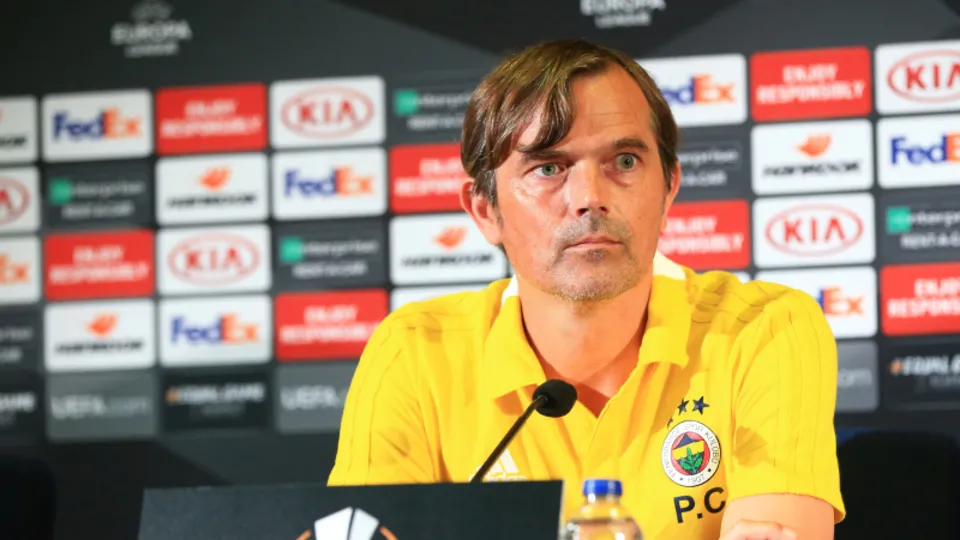 Phillip Cocu'nun hedefi Barcelona!