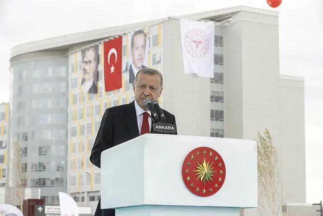 baskan-erdogandan-yol-isteyen-vatandasa-belediye-gondermesi-ulastirma-bakanligimiz-onu-da-yapar-1664370865248.jpg