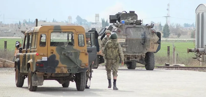 Hakkari'de askeri araç kaza yaptı: 7 yaralı