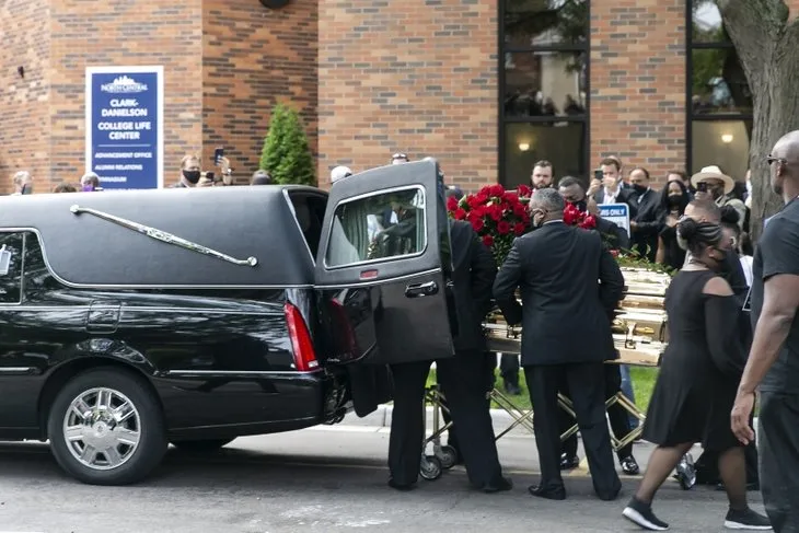 George Floyd için ilk cenaze töreni Minneapolis’te düzenlendi