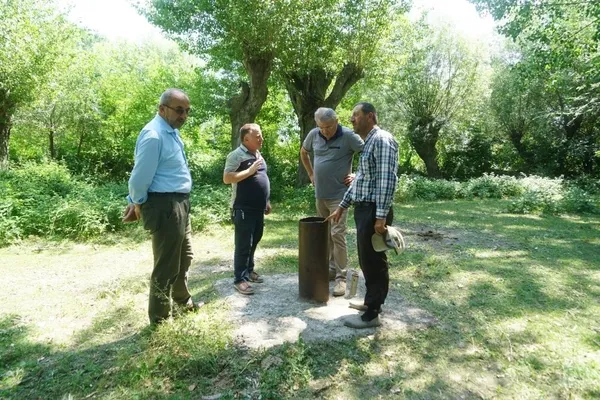 Bir ilde daha petrol heyecanı! Hikayesi 37 yıl önceye dayanıyor! Demir borularla ağzı kapatılmış...