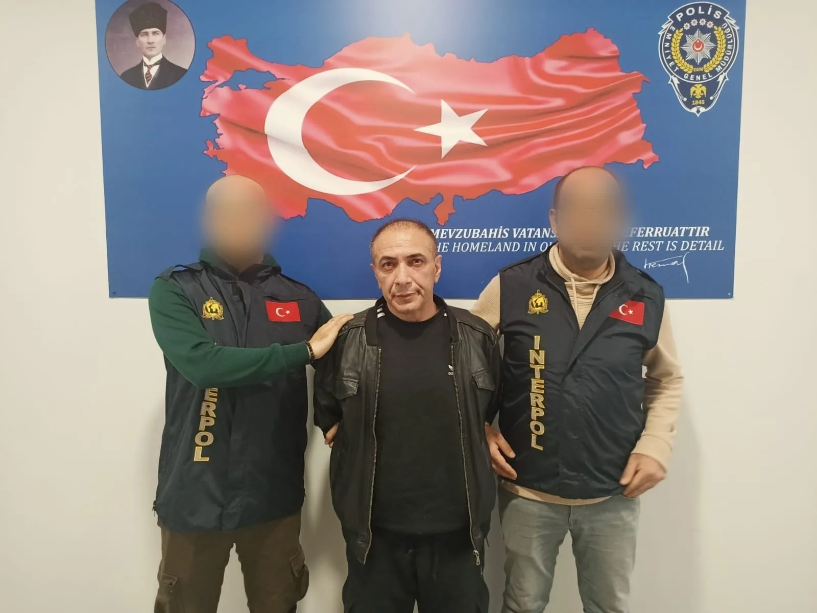Kırmızı bülten ile aranan Serkan Akbaba Almanya'da yakalandı! Türkiye'ye getirildi