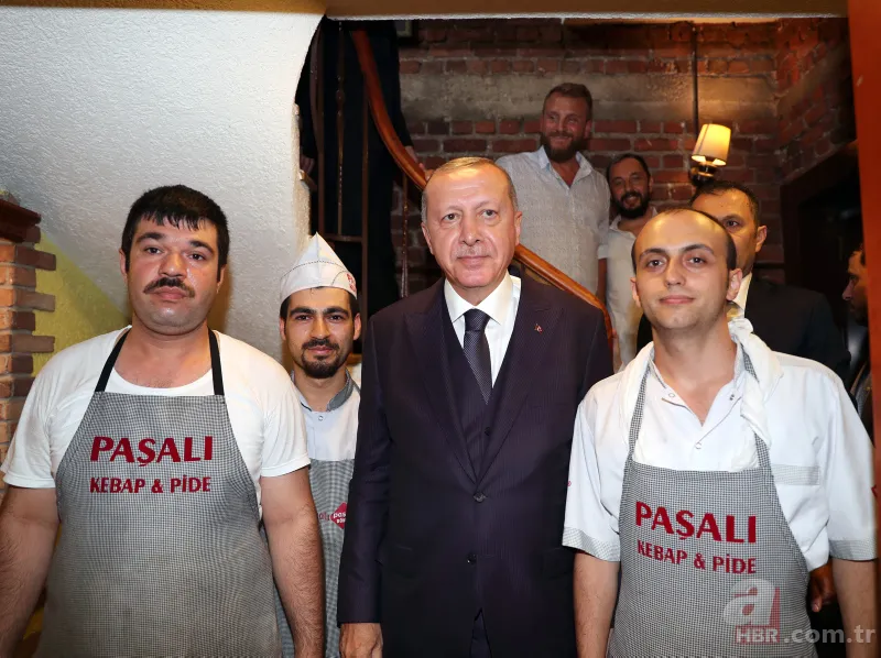 Başkan Erdoğan'dan Çengelköy'de esnaf ziyareti 24