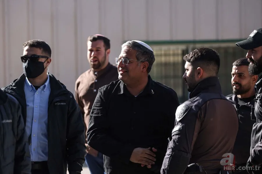 Dünya izledi, İsrail yıktı! İşgal altındaki Kudüs'te UNRWA’ya buldozerli saldırı 4