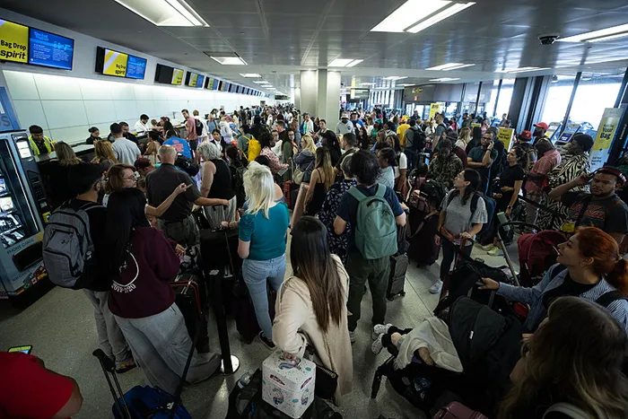 Şimdiye kadarki en büyük fiyasko! Yazılım sıkıntısı tüm dünyayı kilitledi! CrowdStrike duyurdu: Çoğunluğu normale döndü...