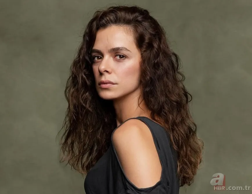 Sandık Kokusu'nun Karsu'su Özge Özpirinçci'nin eski nişanlısı bakın kim çıktı! 5