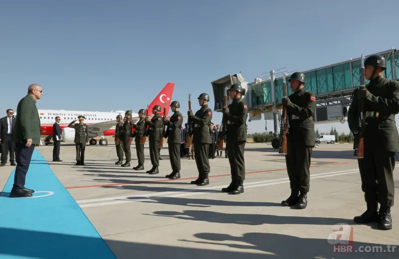 Başkan Recep Tayyip Erdoğan Diyarbakır'da! Diyarbakır'dan 6'lı masaya pankartlı gönderme 1